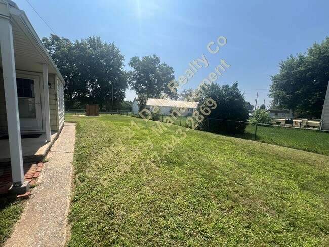 Building Photo - Lovely 2 BR 1.5 Bath Home in Dallastown Sc...