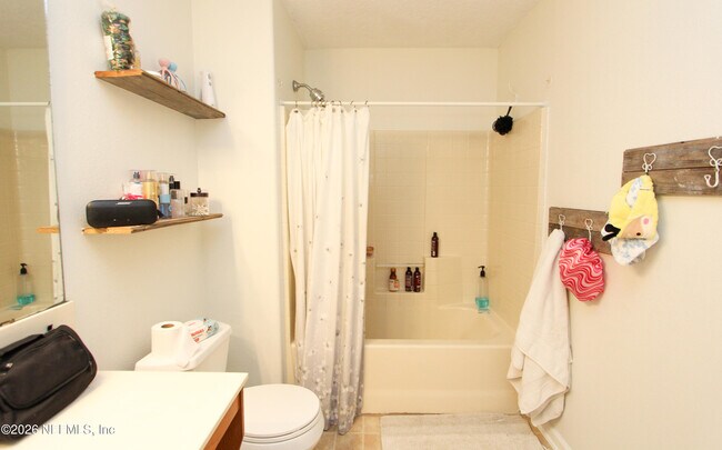 Building Photo - 1448 Heather Ct