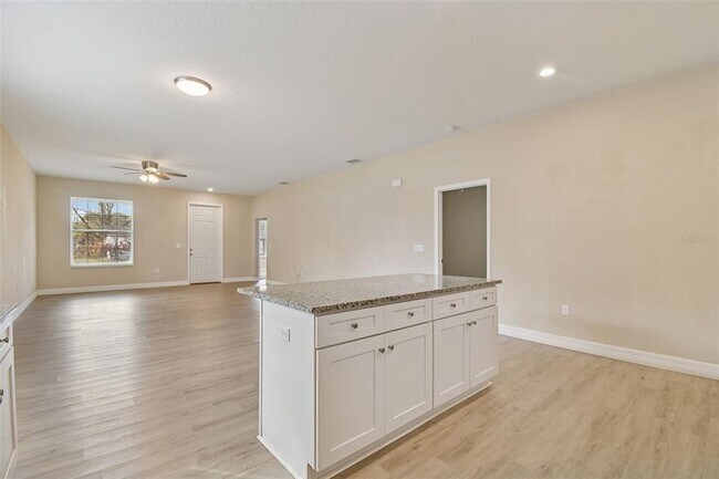 Building Photo - 614 Arapahoe Ave