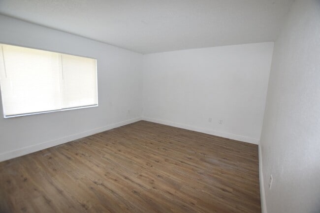 Building Photo - 4703 S Texas Ave