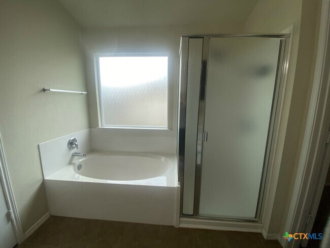 Building Photo - 4808 Green Meadow St