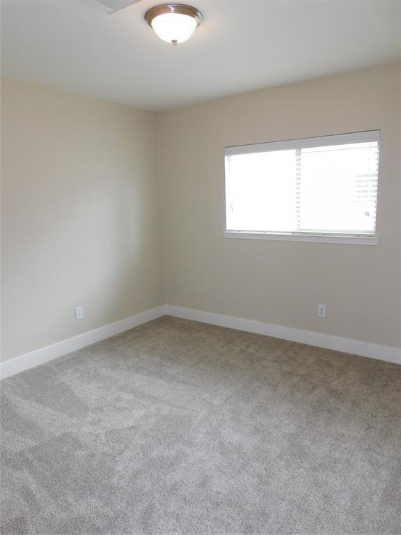 Building Photo - 6143 Settlers Lake Cir W