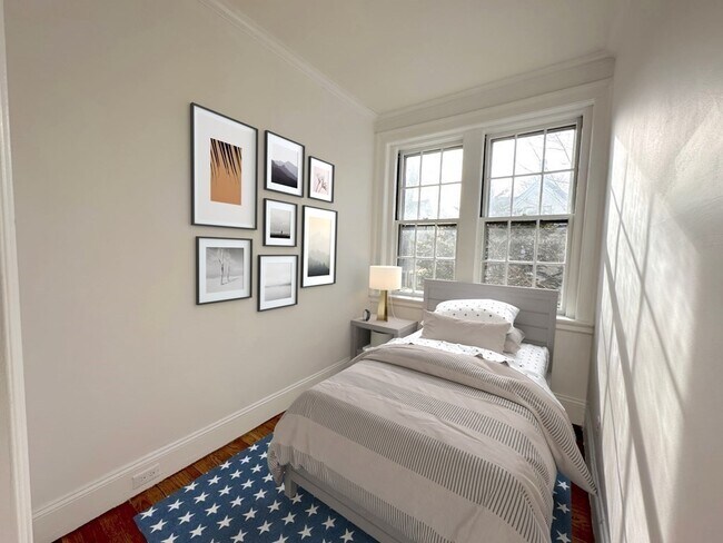 Building Photo - 35 Bowdoin St