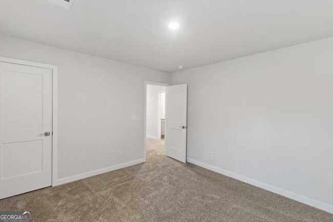 Building Photo - 197 Weldon Rd