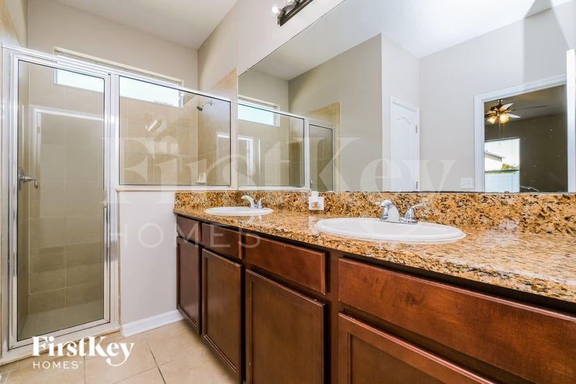 Building Photo - 11634 Tangle Stone Dr