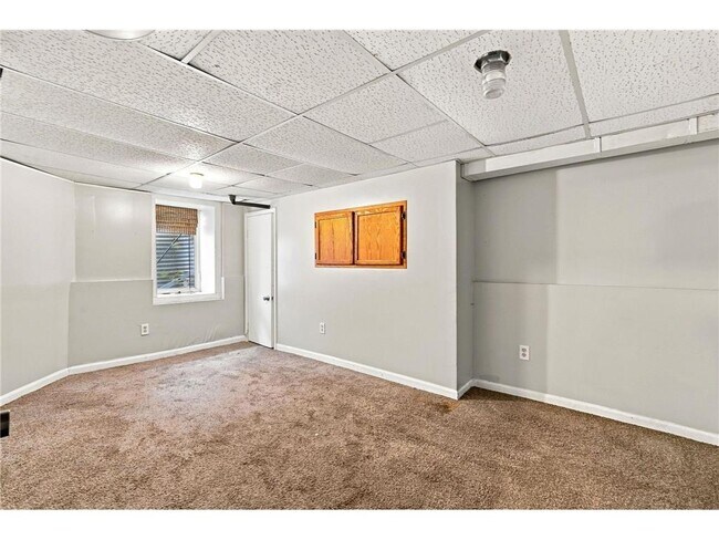 Building Photo - 2625 2nd Ave S