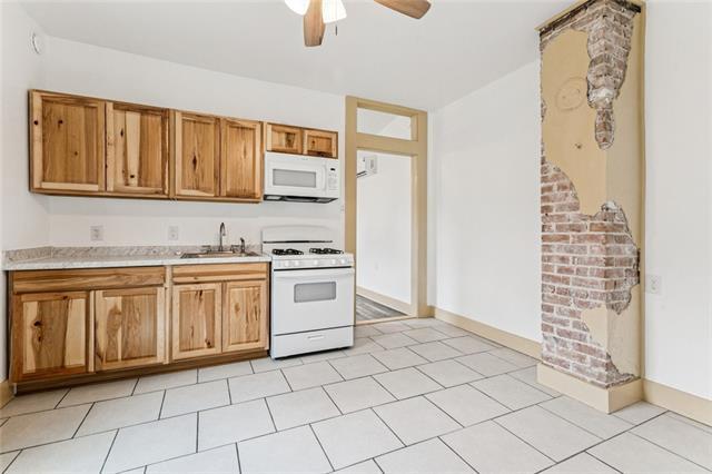 Building Photo - 843 Elmira Ave
