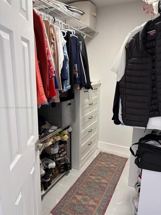 Building Photo - 920 Monticello Ave