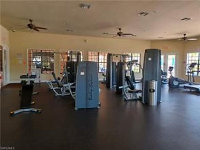 Building Photo - Beautiful 3-Bedroom Condo with 2-Car Garag...