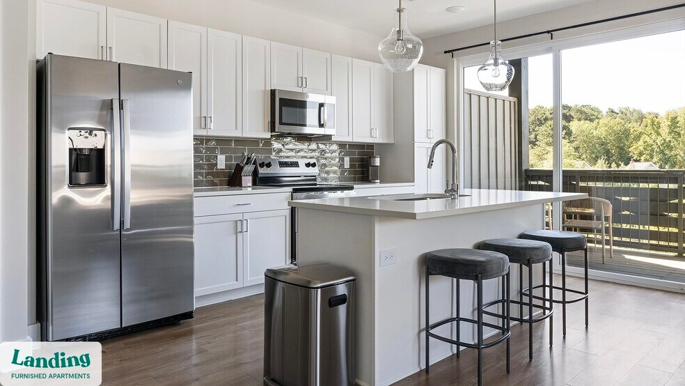 Building Photo - 1000 Forestview Dr