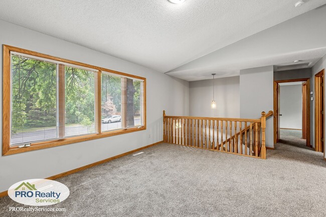 Building Photo - 3 Bedroom Home **50% off December's Rent with a December 2025 Move In**