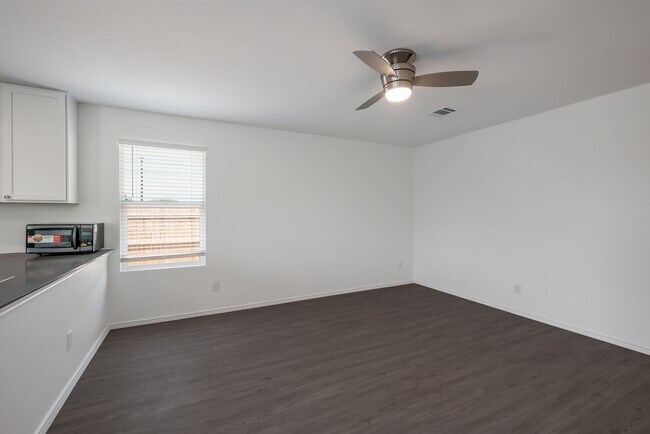 Building Photo - 4934 Legacy Trl