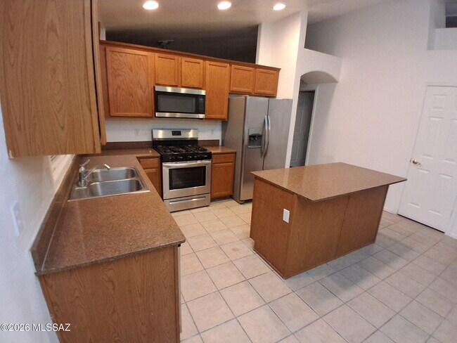 Building Photo - 3595 S Desert Promenade Rd