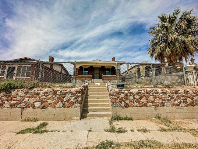 Building Photo - Welcome home!