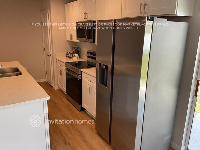 Building Photo - 771 Upland Ave SE