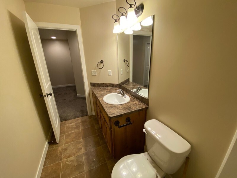 Building Photo - 2080 Evans Cove Loop