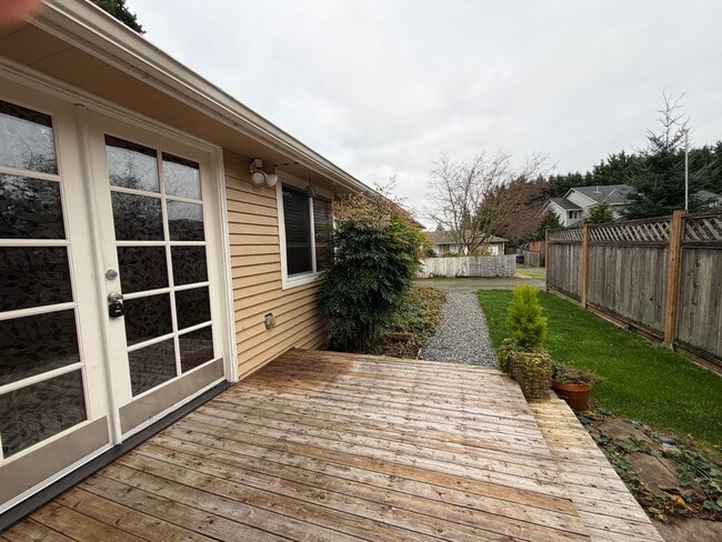 Building Photo - Charming Everett Rambler — 3 Bedrooms + Bonus Room
