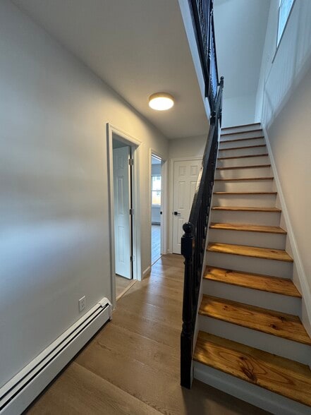 Building Photo - 613 South St