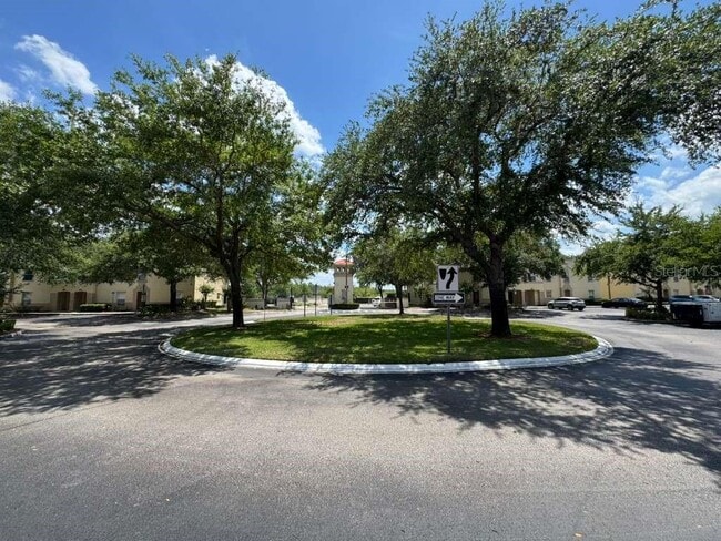 Building Photo - 2866 Club Cortile Cir