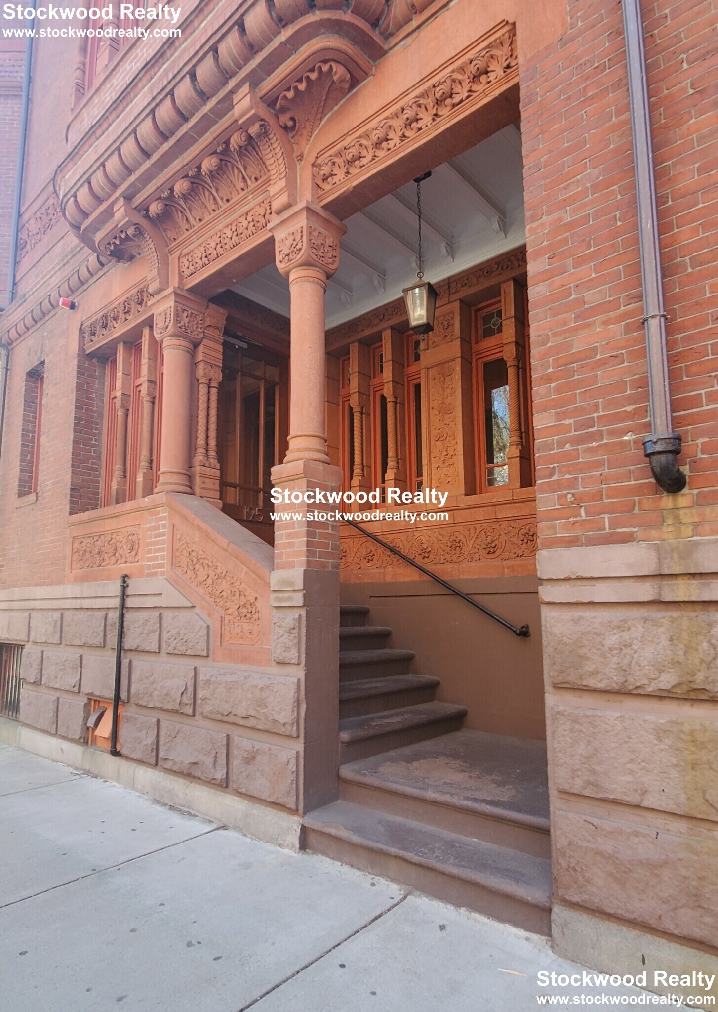 Building Photo - 195 Commonwealth Ave