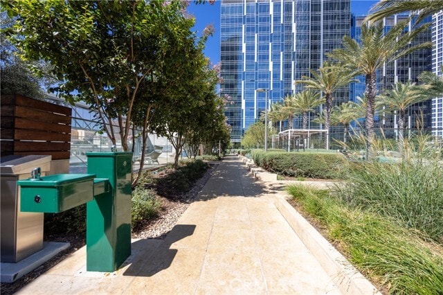 Building Photo - 877 Francisco St