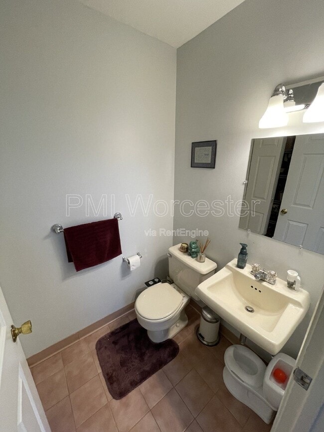 Building Photo - 244 Weatherstone Dr