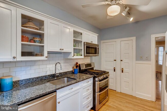 Building Photo - 3413 Guilford Terrace