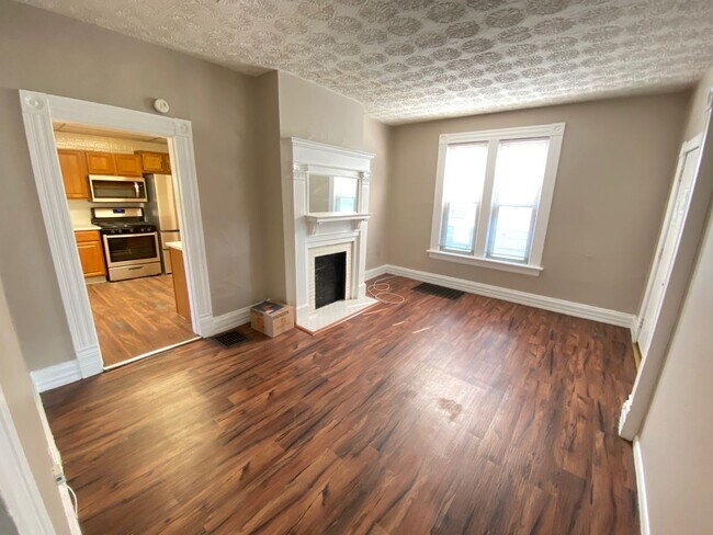 Building Photo - 52 W Norwich Ave