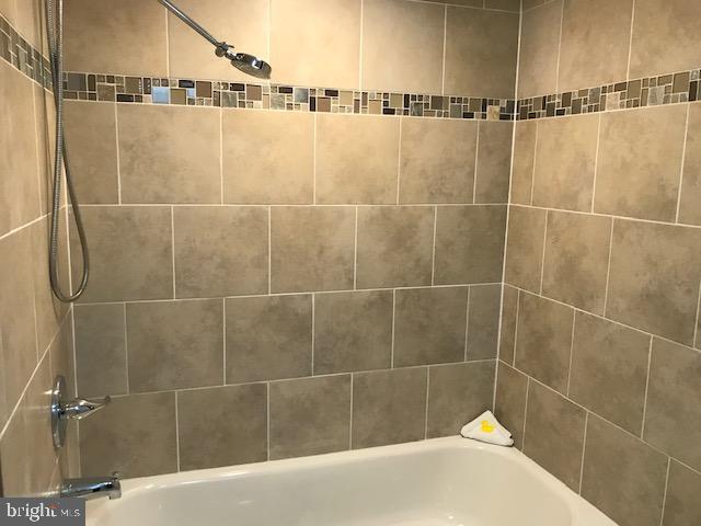 Building Photo - 5915 85th Ave