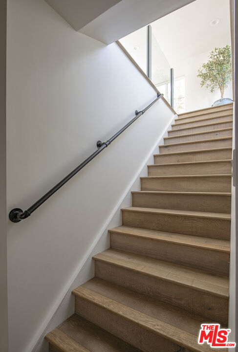 Building Photo - 2370 San Marco Dr