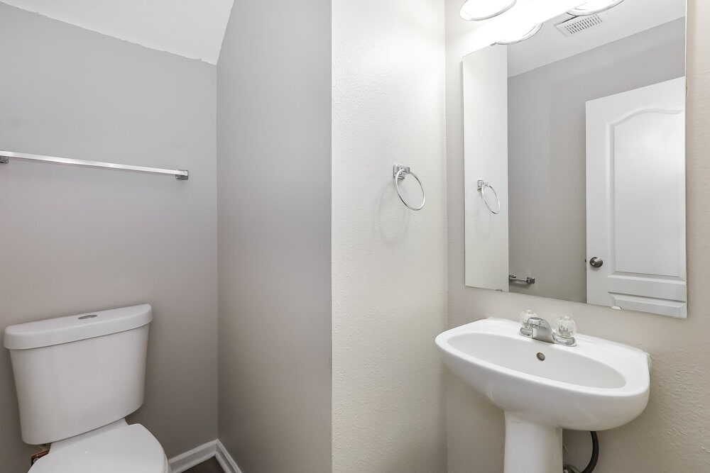 Building Photo - 1904 Breakwater Dr