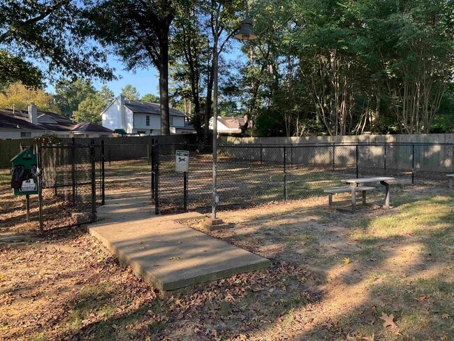Building Photo - 1828 Eagle Branch Cove