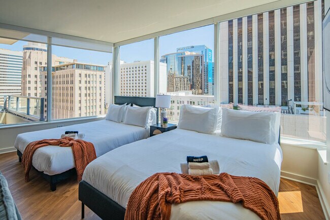 Building Photo - 44 W Monroe St