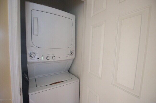 Building Photo - 21 Canidae Ct