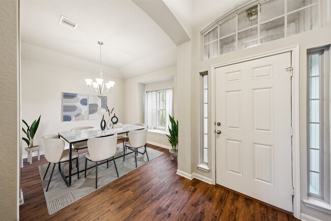 Building Photo - 13402 E Summer Chase Cir