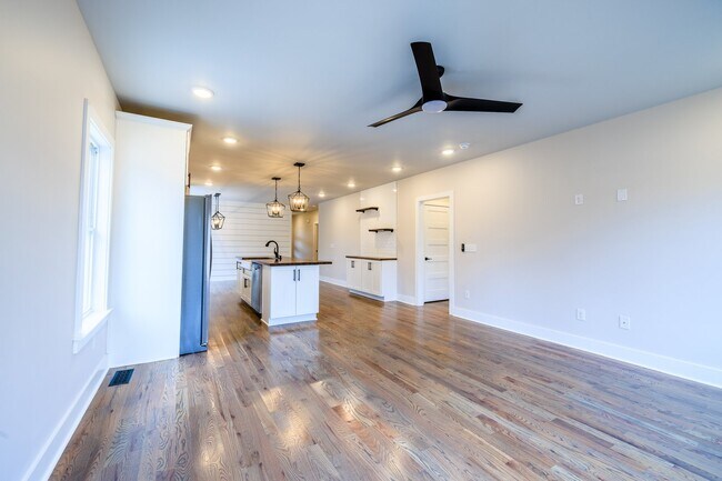 Building Photo - **COMING SOON!  FULLY Renovated Buchanan D...
