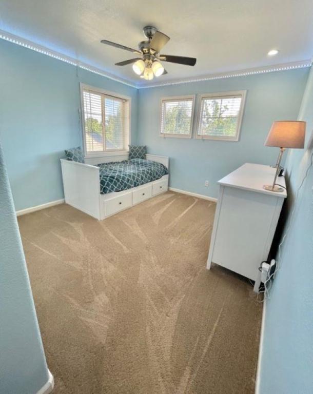 Building Photo - 709 Thompsons Dr