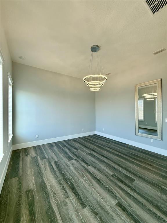 Building Photo - 304 N 7th St