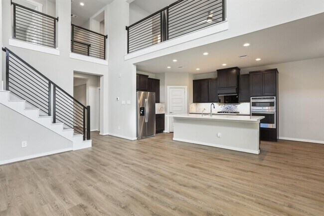 Building Photo - 29211 Pikes Peak Dr