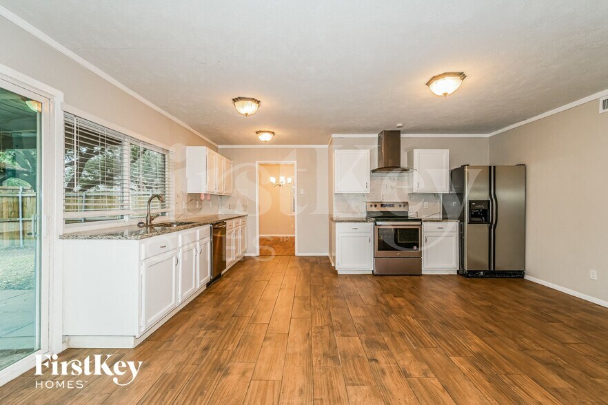 Building Photo - 5109 Gilliam Cir