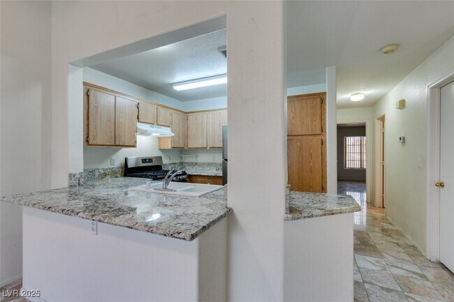 Building Photo - 48 Belle Essence Ave