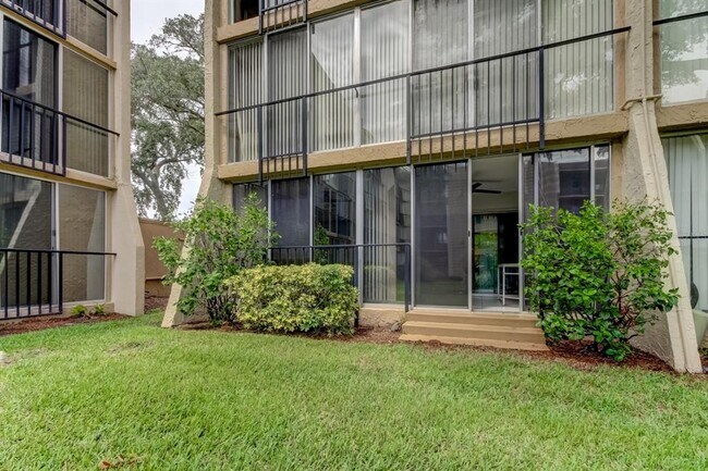 Building Photo - 90 S Highland Ave