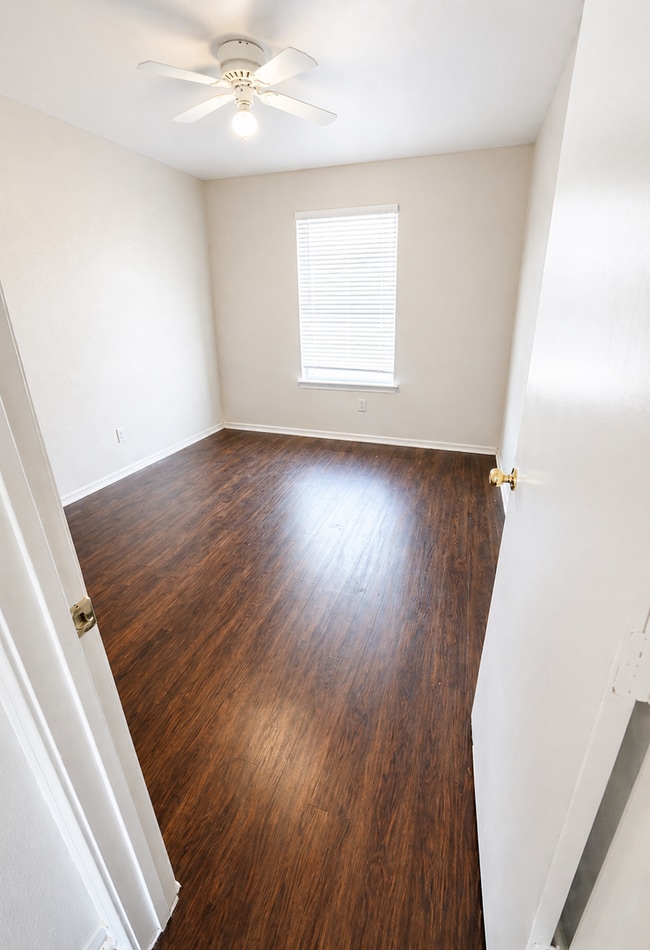 Building Photo - AVAILABLE NOW; APPLY TODAY AT OUR WEBSITE!!