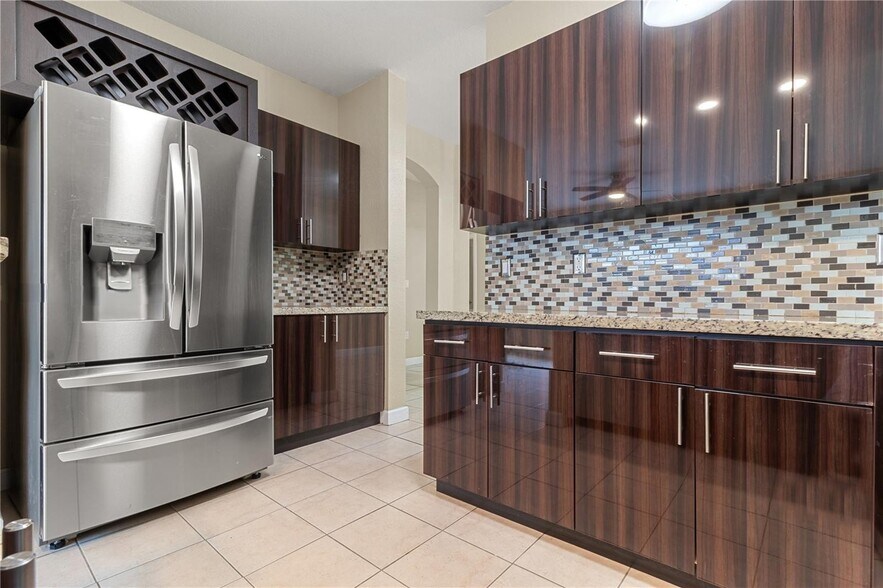 Building Photo - 8562 NW 108th Ave