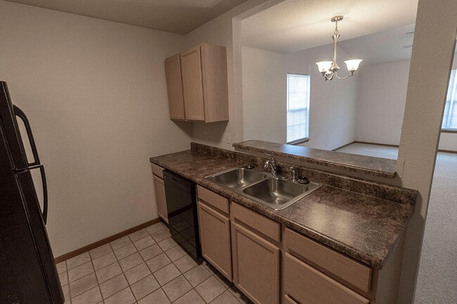 Building Photo - 1635 Bold Ruler Ct