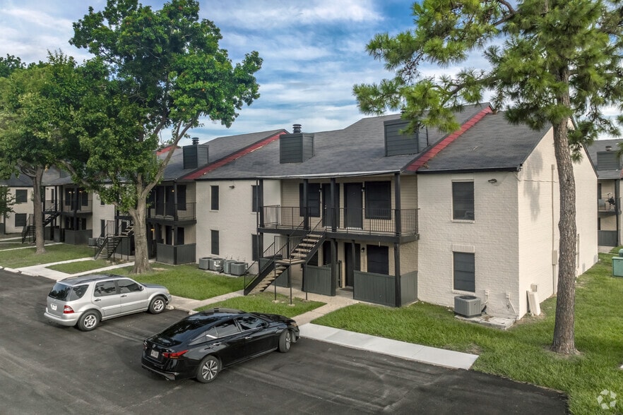 Alternate Building Photo - Avery Place