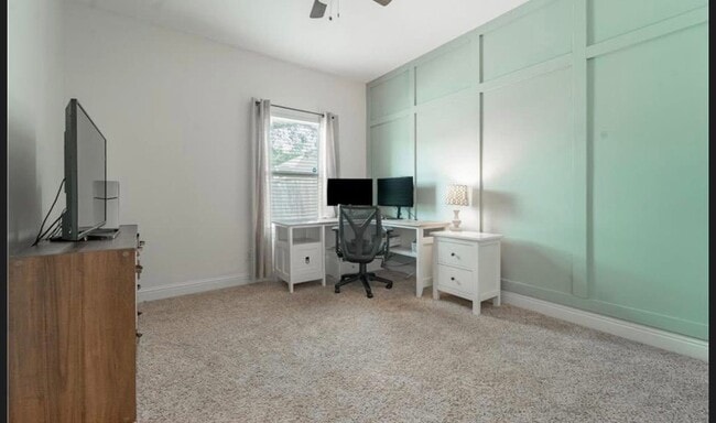 Building Photo - 9694 Somers Ct