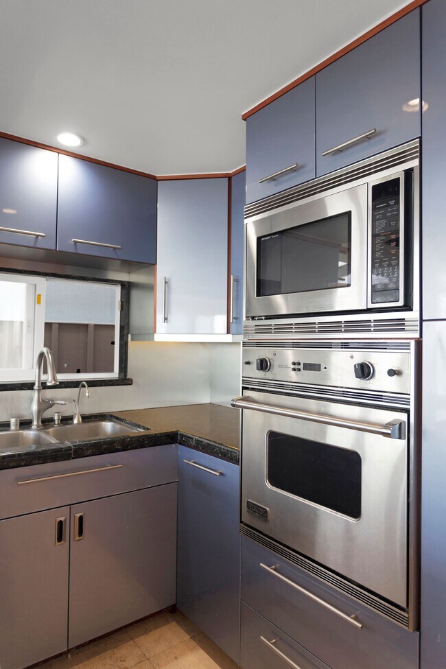 Building Photo - 25234 Malibu Rd