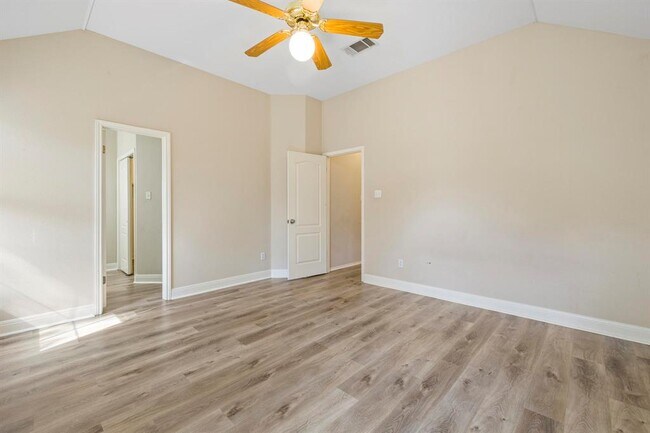 Building Photo - 3937 Kristencreek Ln