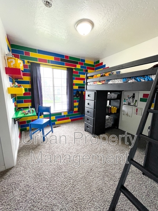 Building Photo - 734 W 2220 N